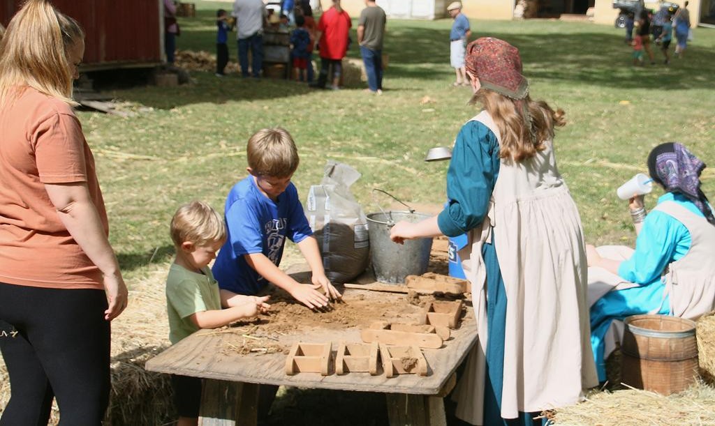 Jordbruksdagarna (Ag Days) in Historic Bishop Hill