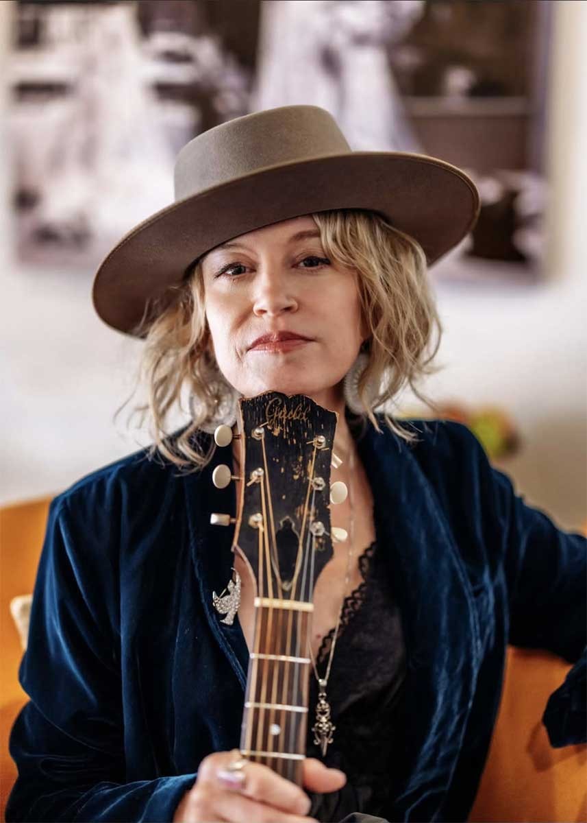 Acclaimed Singer-Songwriter Jess Klein